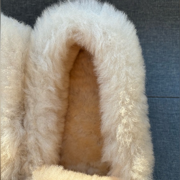 Alpine Sheepskin Moc Golden Tan - Picture 2 of 7